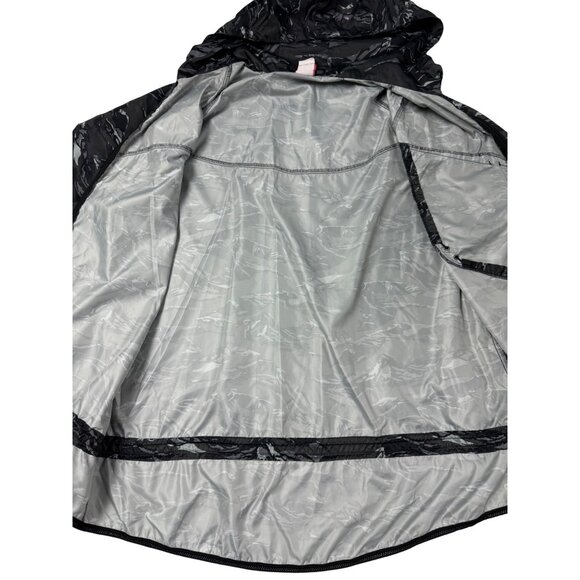 XXL WOMENS Nike Packable Jacket Black Gray Camo Windrunner Windbreaker Hood Zip - Picture 4 of 14